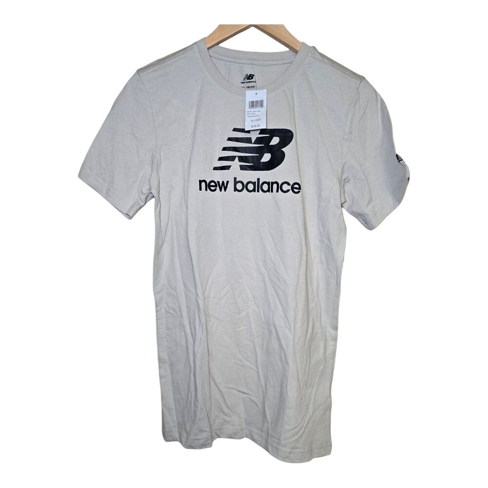 NWT New Balance Boys Big Kids Logo Tee T-Shirt XL 18/20 Light Beige Shipyard